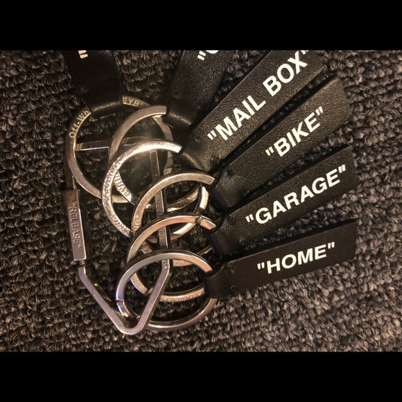 Off-White Label Keyring - Picture 3 of 5
